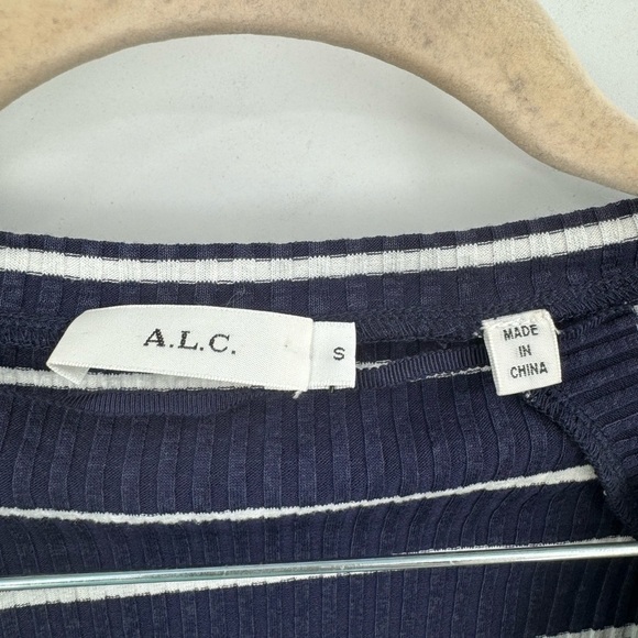 A.L.C Striped Preppy Cropped Twist Front Women Small Short Sleeve Ribbed Top - Picture 8 of 8